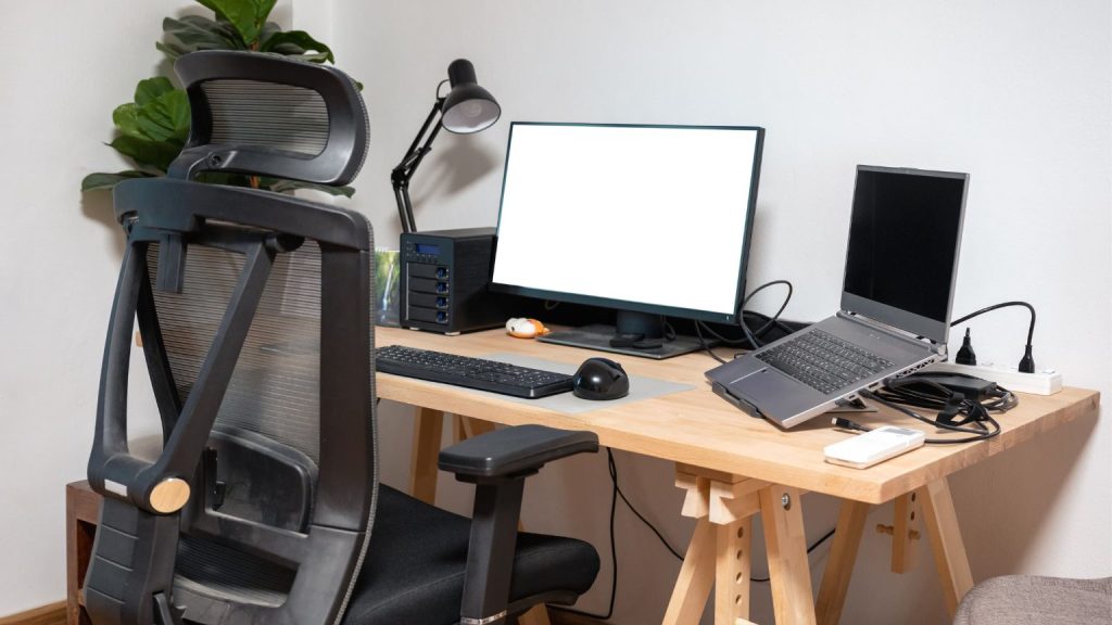 Muebles de oficina de segunda mano calidad, ergonomía y ahorro