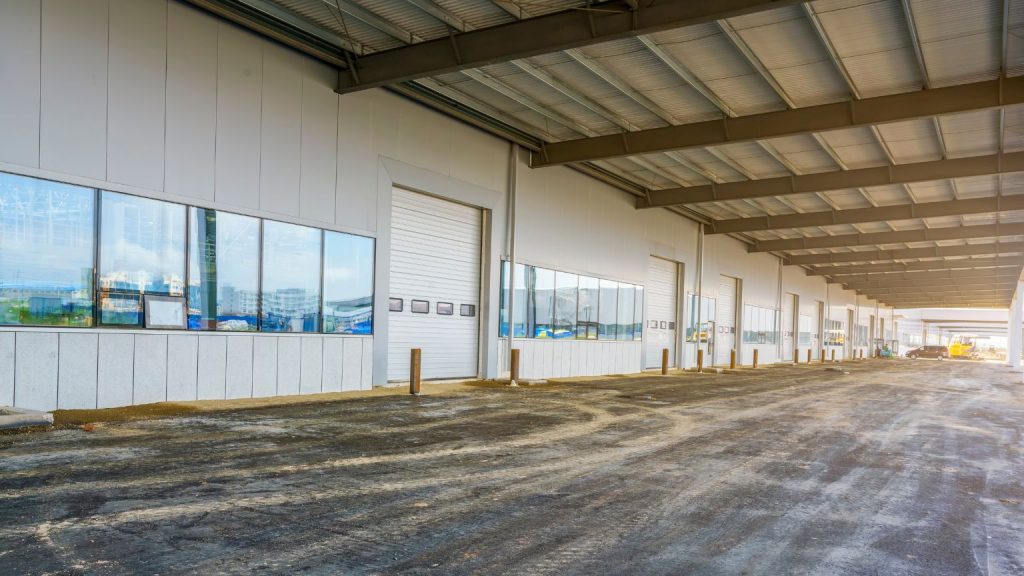 Inspección técnica para licencia de actividad en nave industrial.