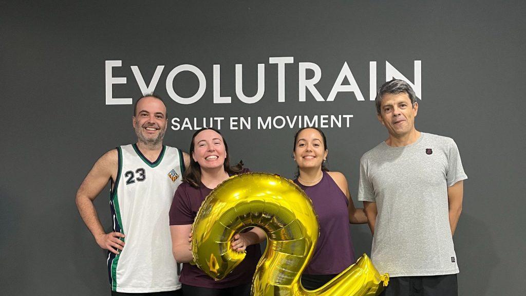 Centre d'entrenament amb entrenador personal i entrenament adaptat