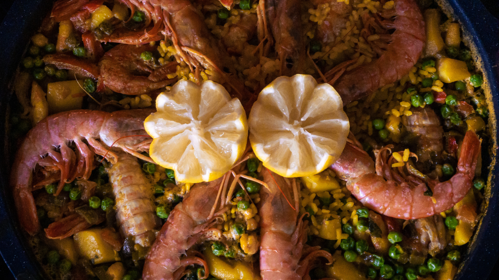 La gastronomía valenciana que no puedes perderte durante tu viaje