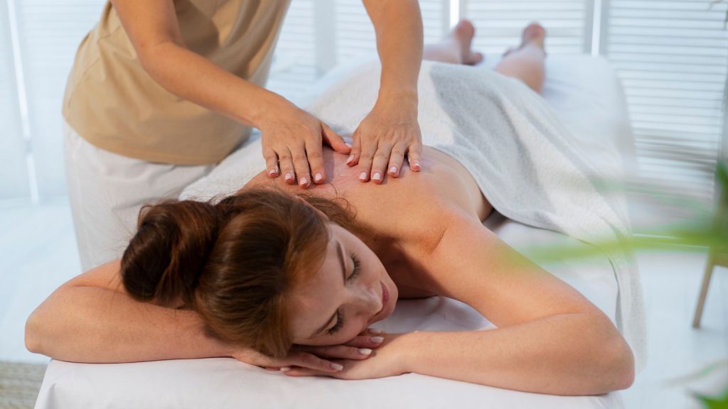 Beneficios de los masajes relajantes y cómo saber si los necesitas.