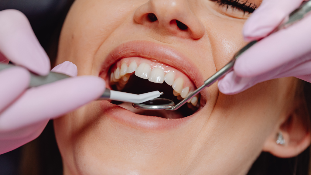 dental clinic in toronto