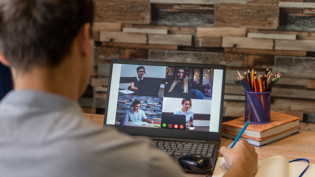 Beneficios de una formación online con prácticas garantizadas en empresas reales