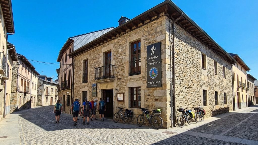 ¿Cómo elegir el albergue perfecto en Ponferrada para tu próxima aventura?