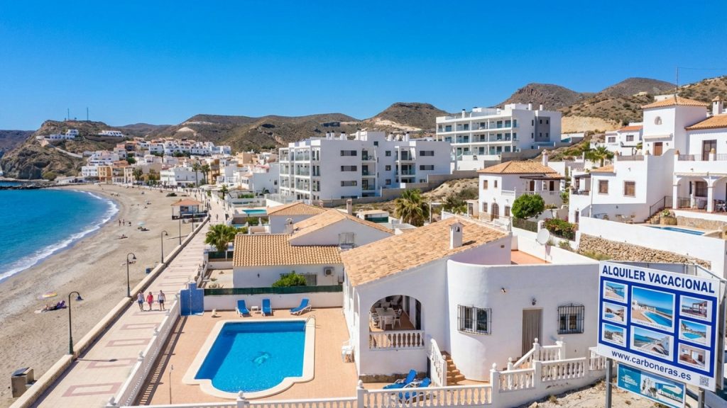 ¿Cómo encontrar las mejores casas de alquiler en Carboneras para tus vacaciones?