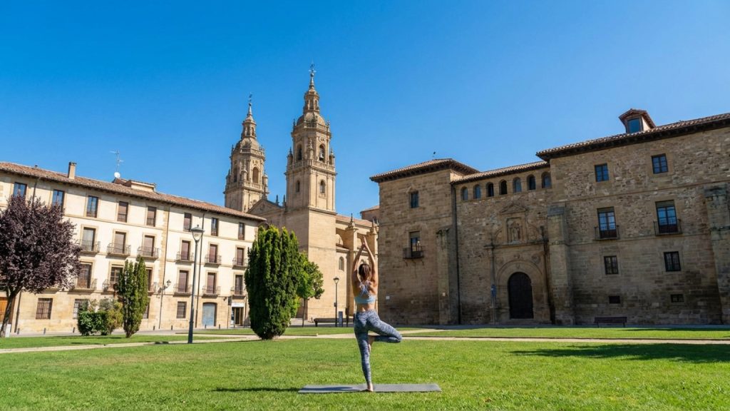 ¿Qué es el yoga y por qué practicarlo en Logroño?
