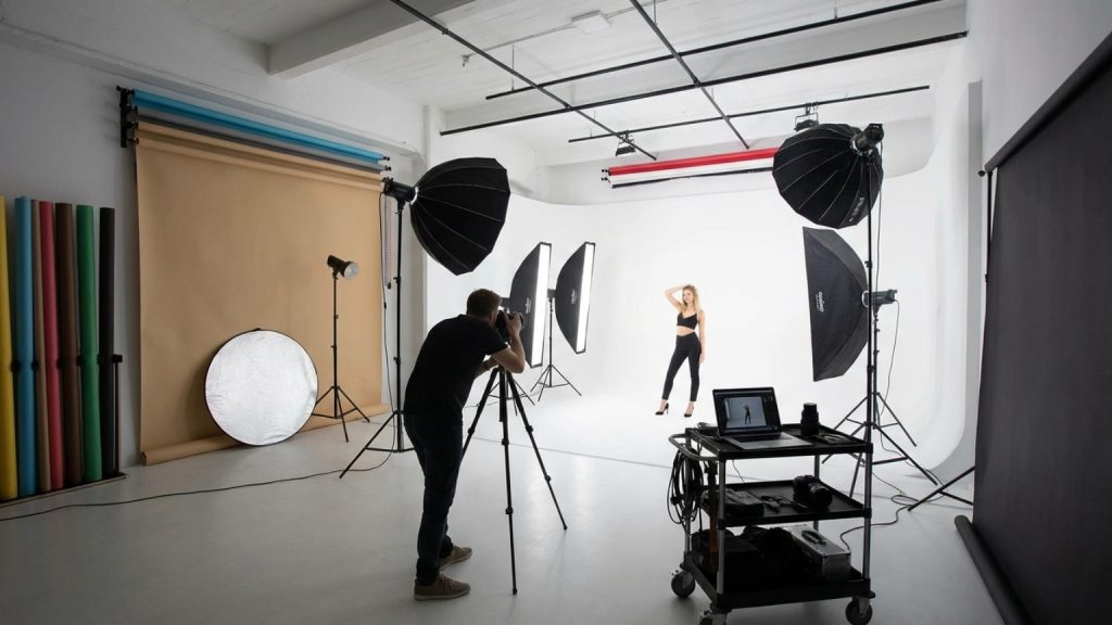 ¿Qué es un estudio fotográfico y cómo funciona su magia?