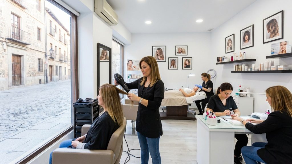 ¿Qué es un beauty salon y qué servicios ofrece en Toledo?