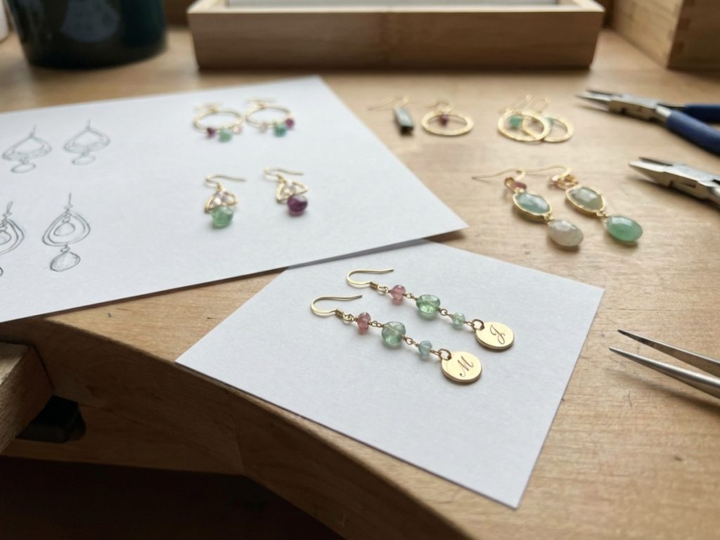 Diseña tus Pendientes Personalizados Únicos