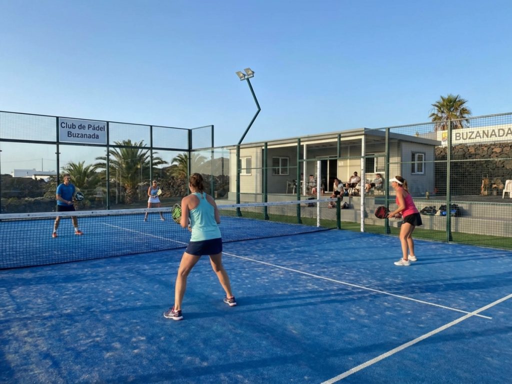 Tu club de pádel en Buzanada te espera