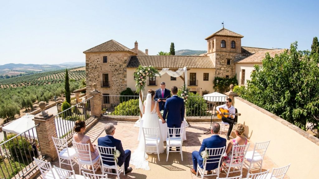 What are destination weddings in Spain?