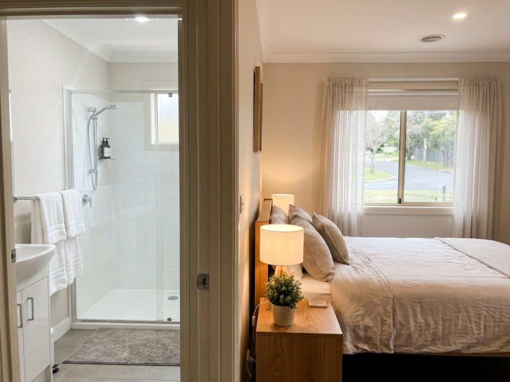 Descubra nuestras habitaciones con baño privado para su estancia