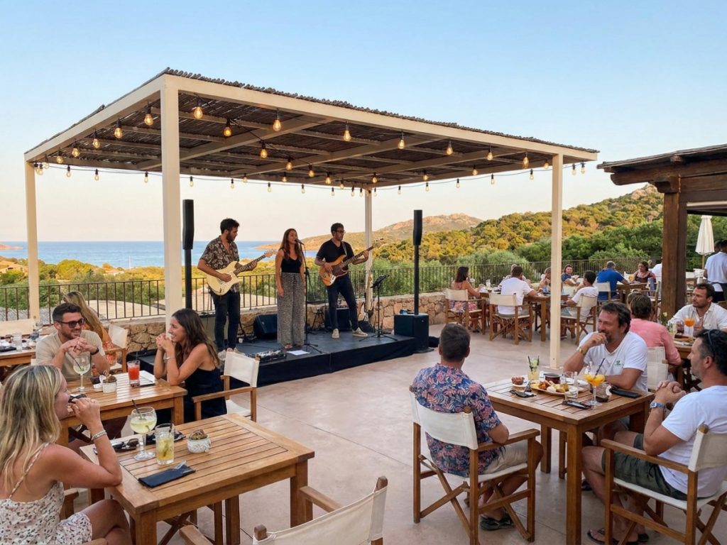 Tu bar con música en Costa Esmeralda te espera