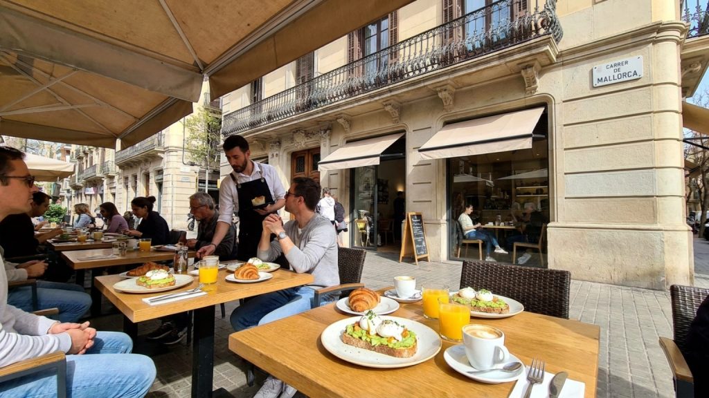 ¿Qué buscar en un restaurante para desayunar en Barcelona?