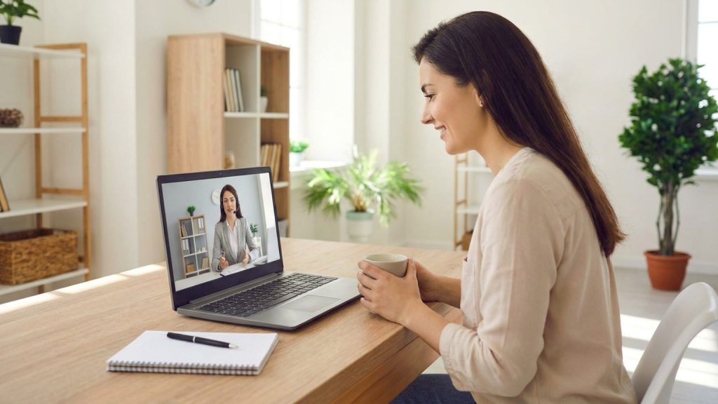 ¿Qué es la terapia individual online y cómo puede ayudar a las personas?