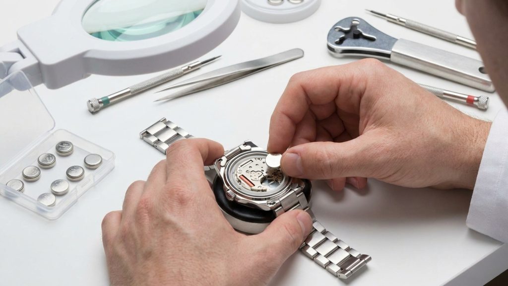 ¿Qué es el cambio de pila de reloj y cuándo se necesita este servicio?